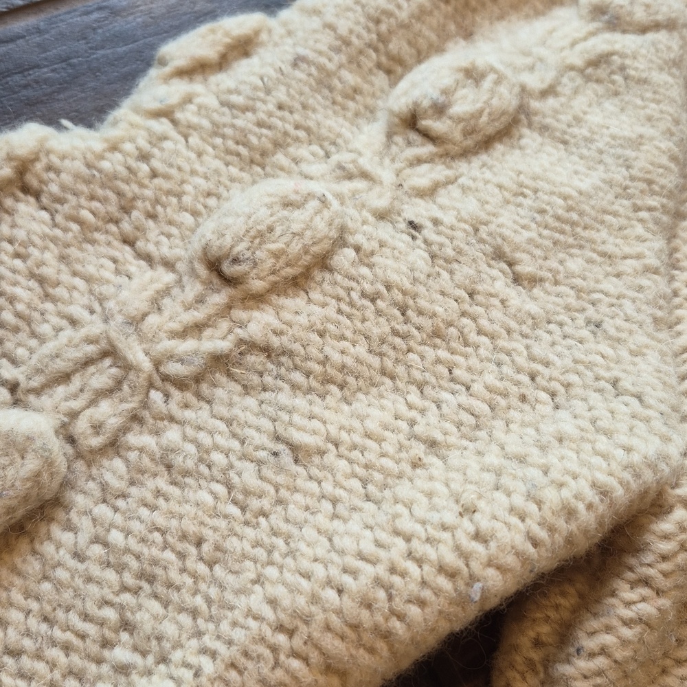 Vtg Neiman Marcus 100% Wool 3/4 Puff Sleeve Knit Sweater, XS - Picture 13 of 16